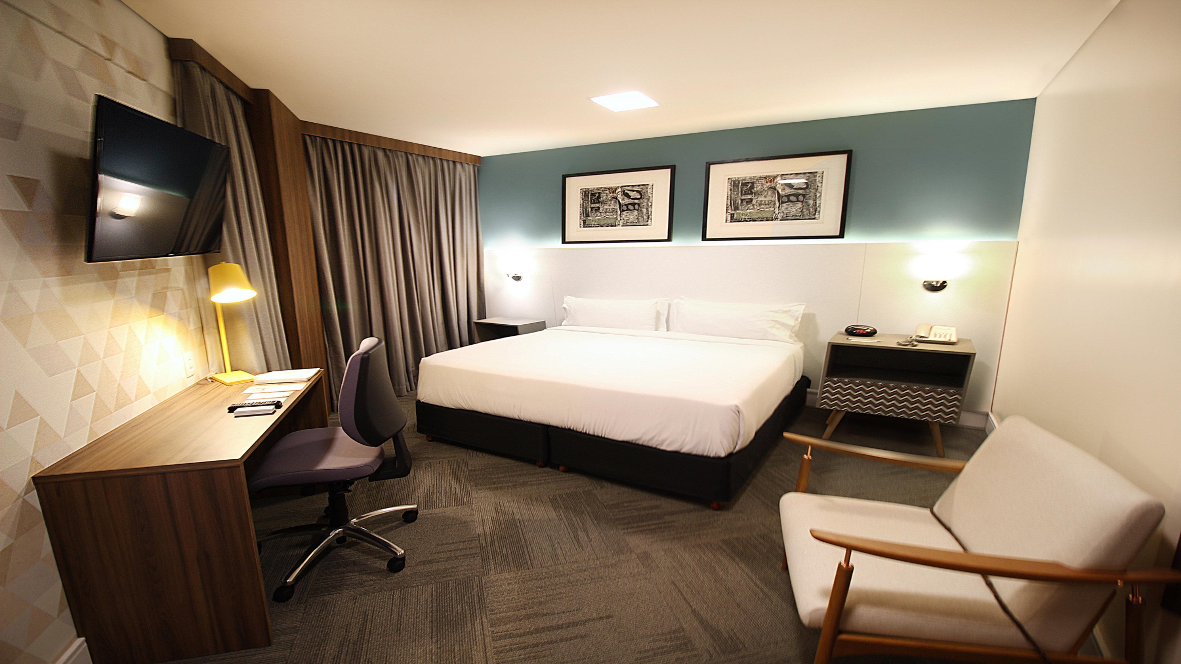 By Ihg 4*