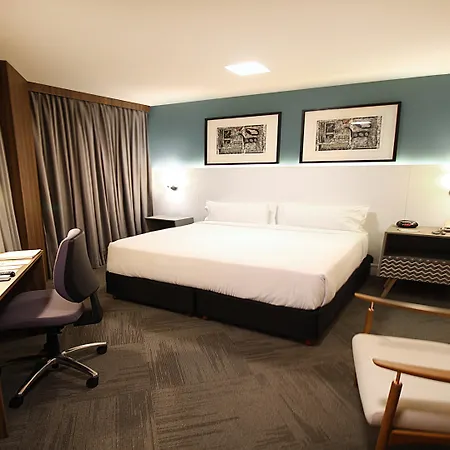 By Ihg 4*