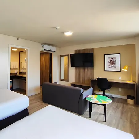 By Ihg Hotel 4*