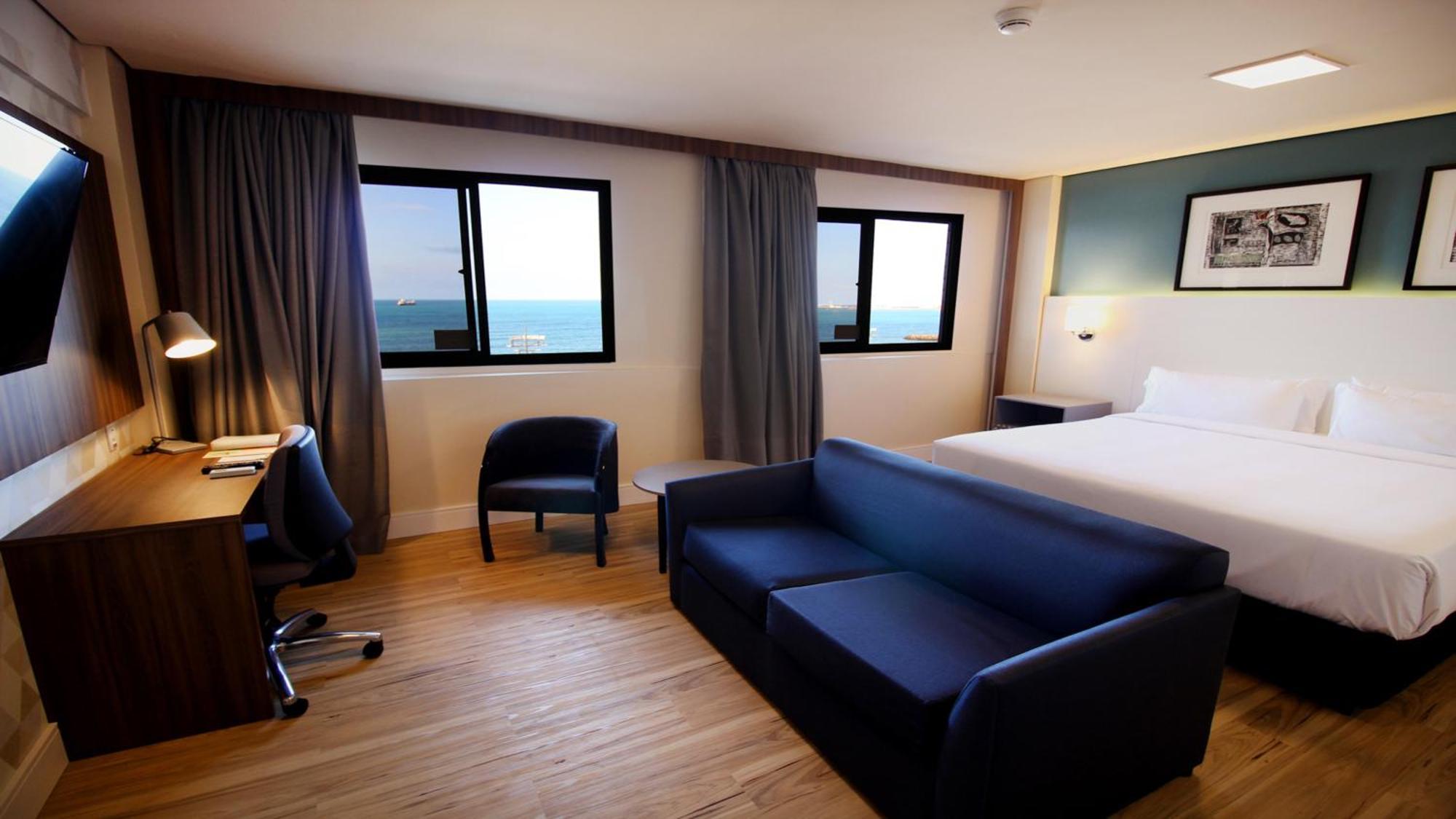 Hotel By Ihg